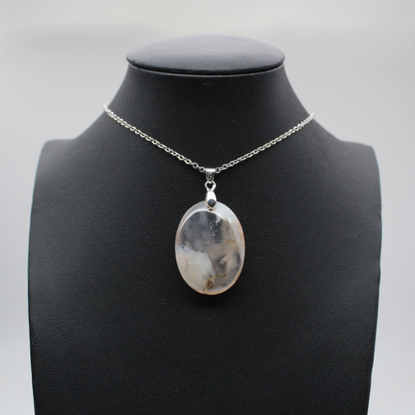 Pendentif ovale en agate fleur