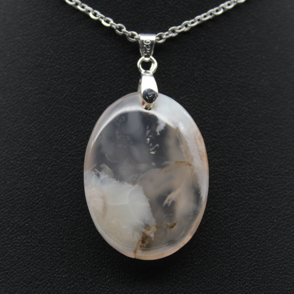 Pendentif ovale en agate fleur