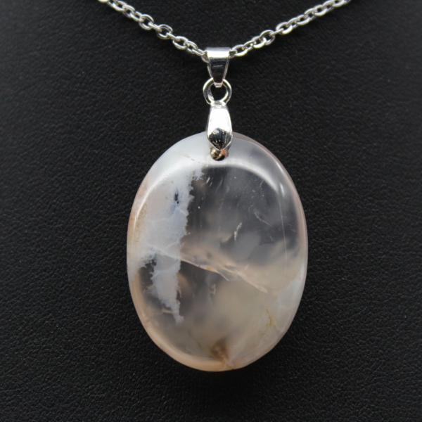 Pendentif ovale en agate fleur