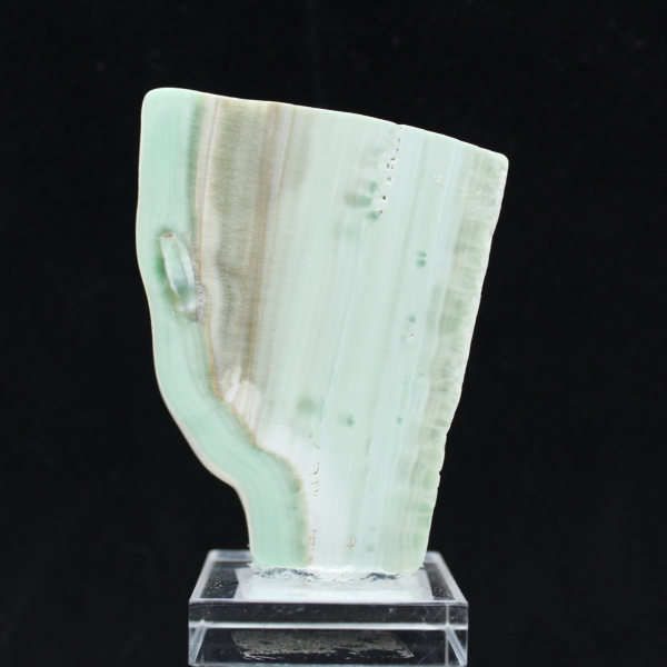Pierre d’Aragonite verte naturelle en tranche