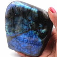 Pierre de Labradorite forme libre d'ornement
