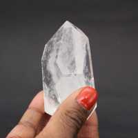 Prisme de cristal de roche à fantôme
