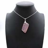 Pendentif rectangle en quartz rose