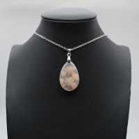Pendentif goutte en agate fleur