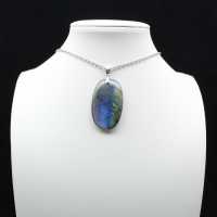 Pendentif ovale en Labradorite
