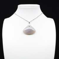 Pendentif en agate rubanée