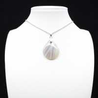 Pendentif en agate rubanée