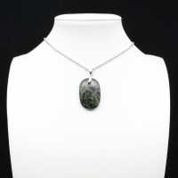 Pendentif de jaspe kambamba de forme ovale