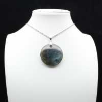 Pendentif rond en labradorite