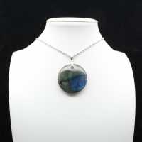 Pendentif rond en labradorite