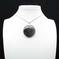 Pendentif rond en labradorite