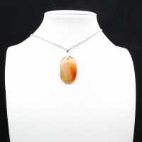 Pendentif en pierre de cornaline