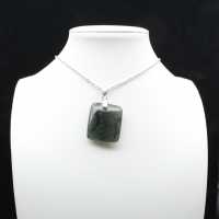 Pendentif carré en labradorite naturelle