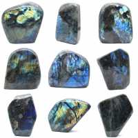 Spécimen de Labradorite Polie Madagascar Décoration