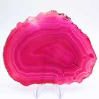 Agate décorative teinté rose en tranche