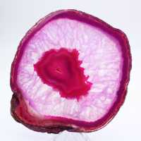 Tranche décorative d’agate teinté rose