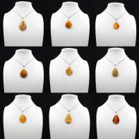 Pendentif goutte en cornaline