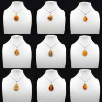 Pendentif goutte en cornaline