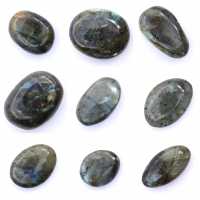 Galet en labradorite