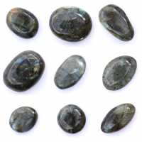 Galet en labradorite