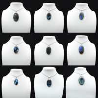 Pendentif ovale en Labradorite