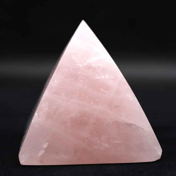 Pyramide en quartz rose