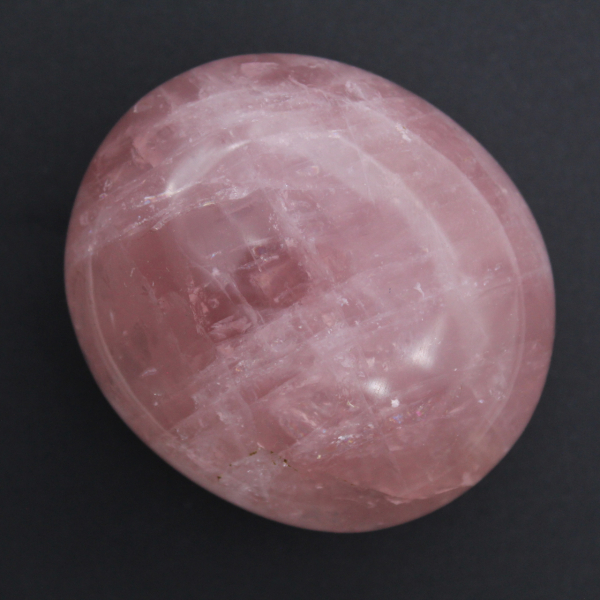 Galet en quartz rose