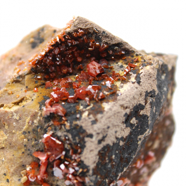 Cristaux de pierre de vanadinite