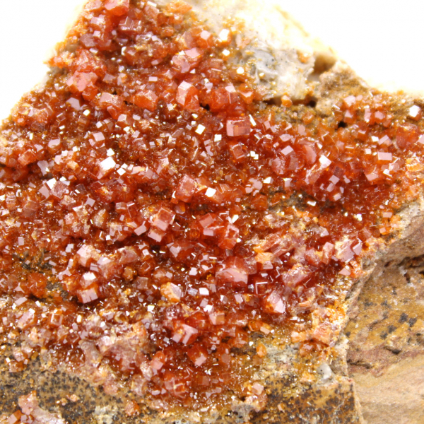 Vanadinite rouge cristal