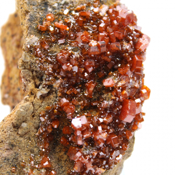 Cristallisation de vanadinite naturelle