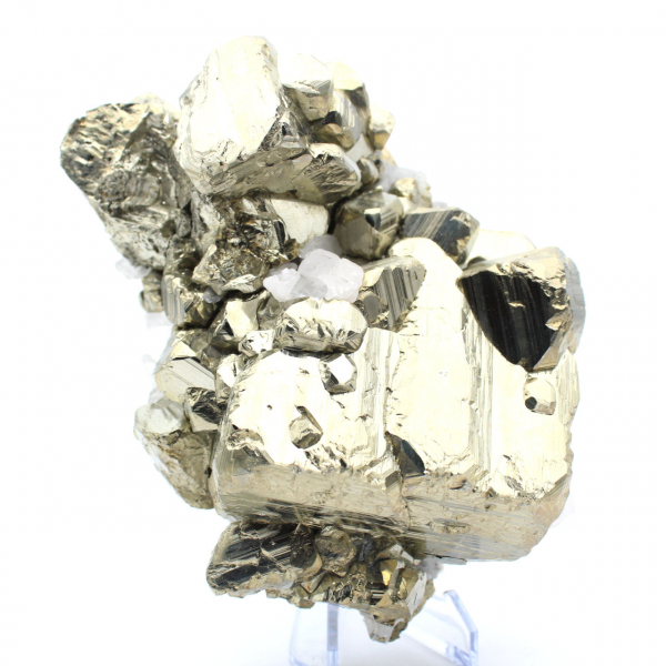 Grands cristaux de pyrite avec calcite