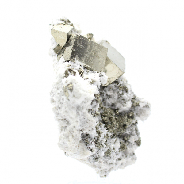 Pyrite sur gangue avec calcite et quartz