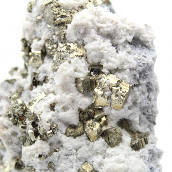 Pyrite sur gangue avec quartz