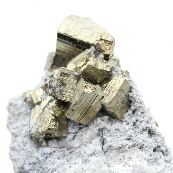 Pyrite sur gangue avec quartz