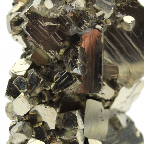 Pyrite cristallisée sur socle