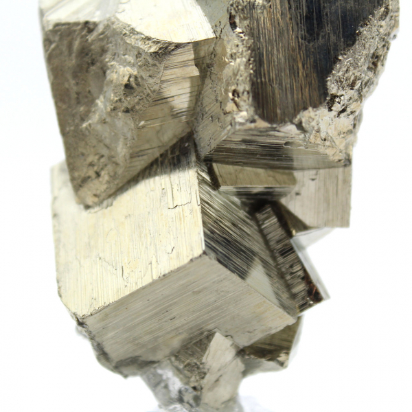 Pyrite naturelle du Pérou sur socle