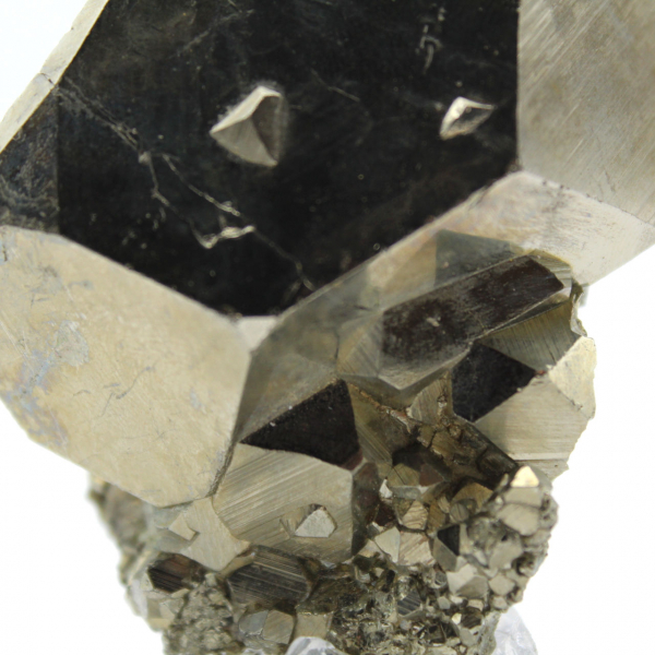 Cristaux de pyrite du Pérou sur socle