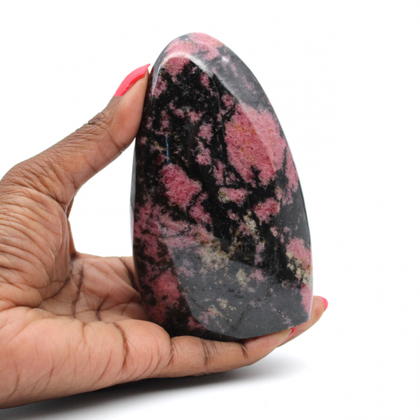 Roche en Rhodonite naturelle