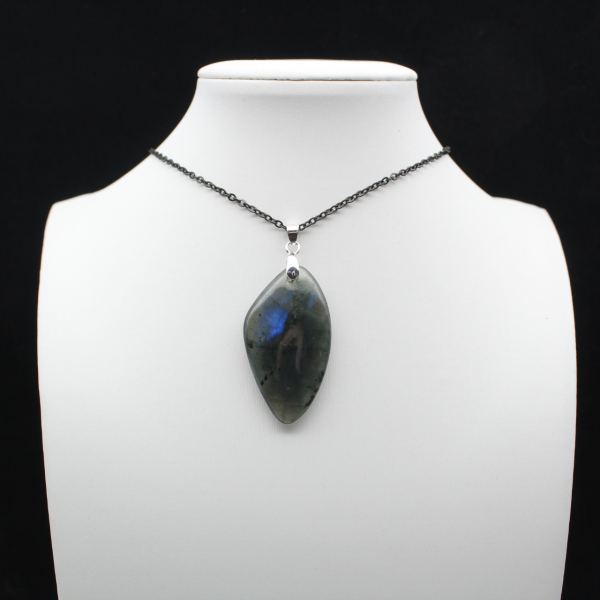 Pendentif en Labradorite de Madagascar