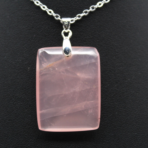 Pendentif rectangle en quartz rose