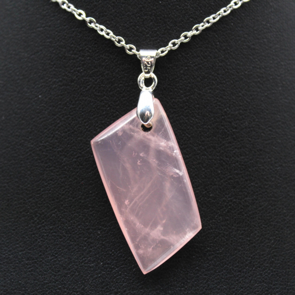 Pendentif rectangle en quartz rose