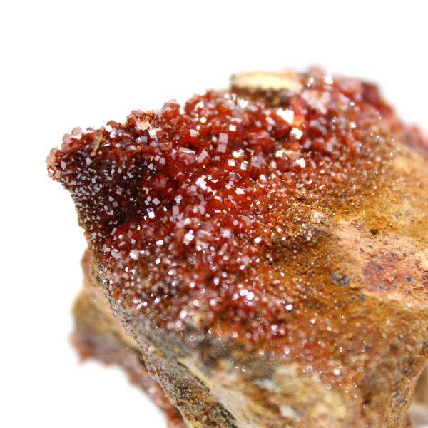 Vanadinite rouge cristal