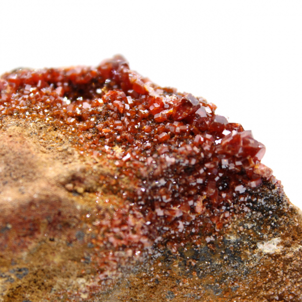 Vanadinite rouge cristal