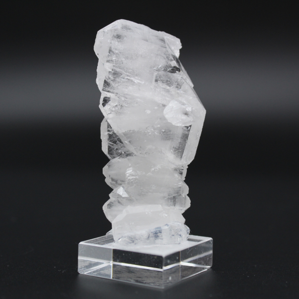 Cristal de quartz faden sur socle