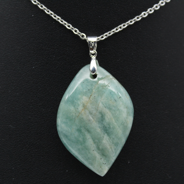 Pendentif amazonite en forme de flamme