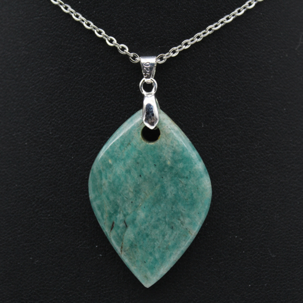 Pendentif amazonite en forme de flamme