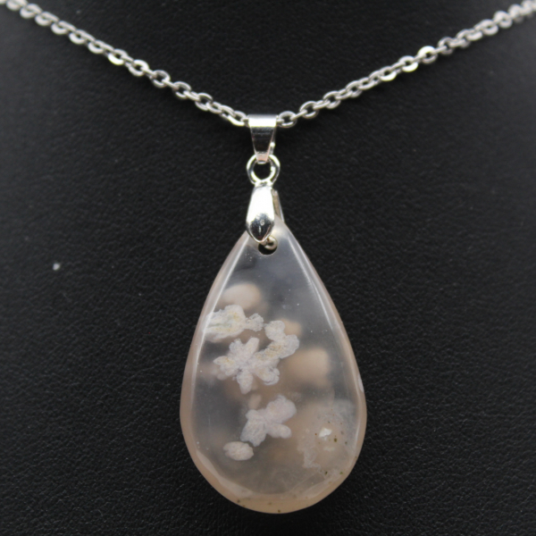 Pendentif goutte en agate fleur
