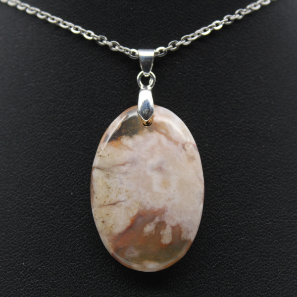 Pendentif ovale en agate fleur