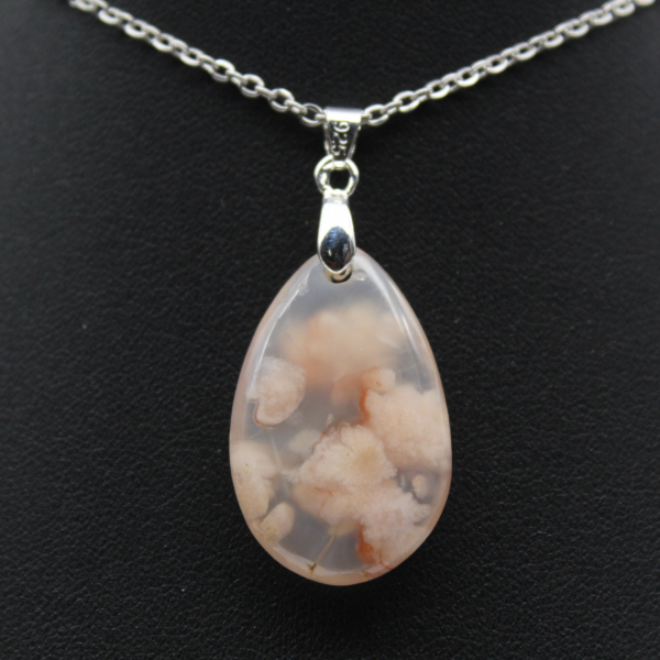 Pendentif goutte en agate fleur