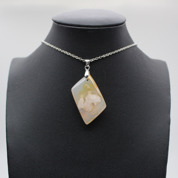 Pendentif losange en agate fleur
